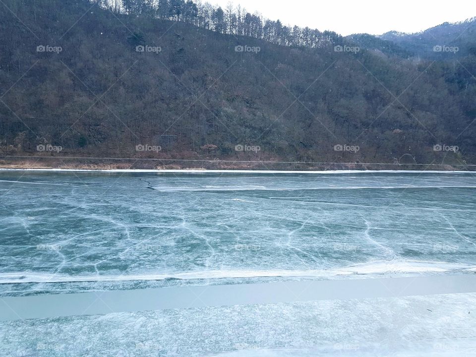 The Blue Sea In South Korea.
clear Clean water.