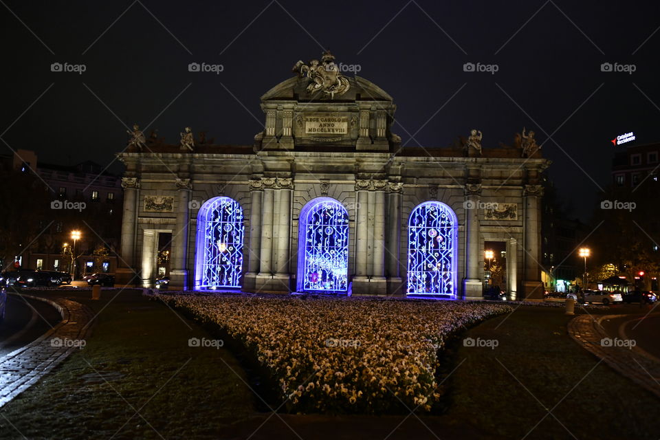 Puerta de Alcalá, Madrid, España. Luces de Navidad-Puerta de Alcalá, Madrid, Spain. Christmas lights