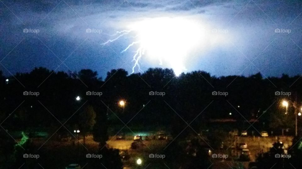 lighting . lighting storm in boise