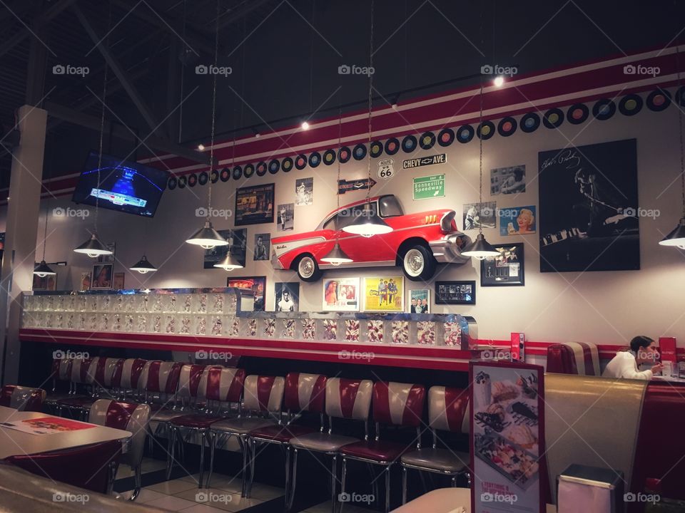 1950s jukebox diner