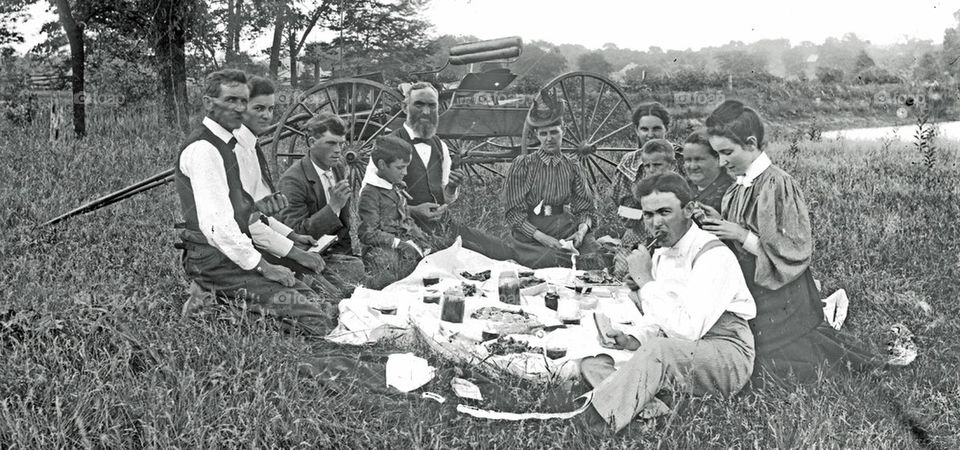 Early Victorian Picnic