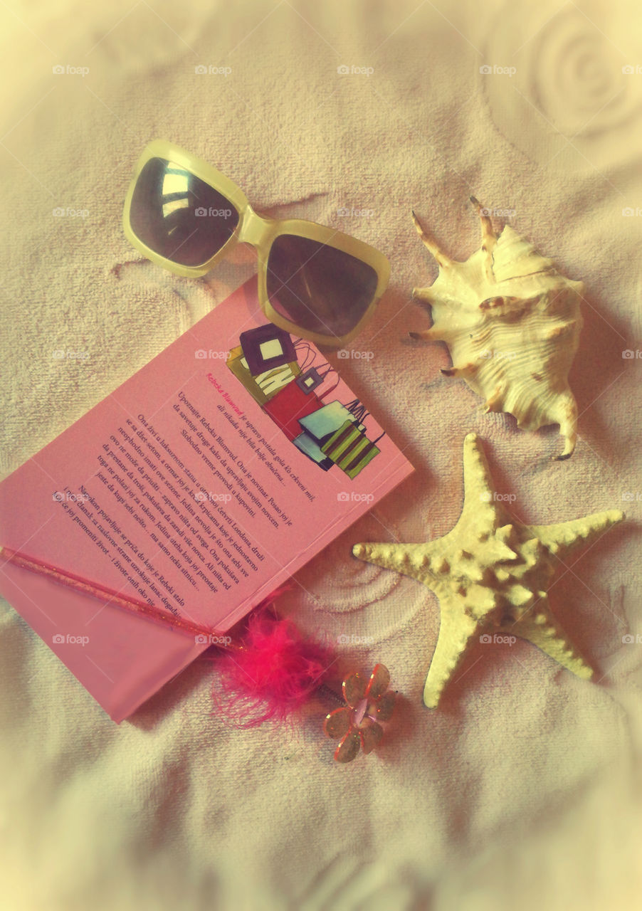 girly pink stuff for beach