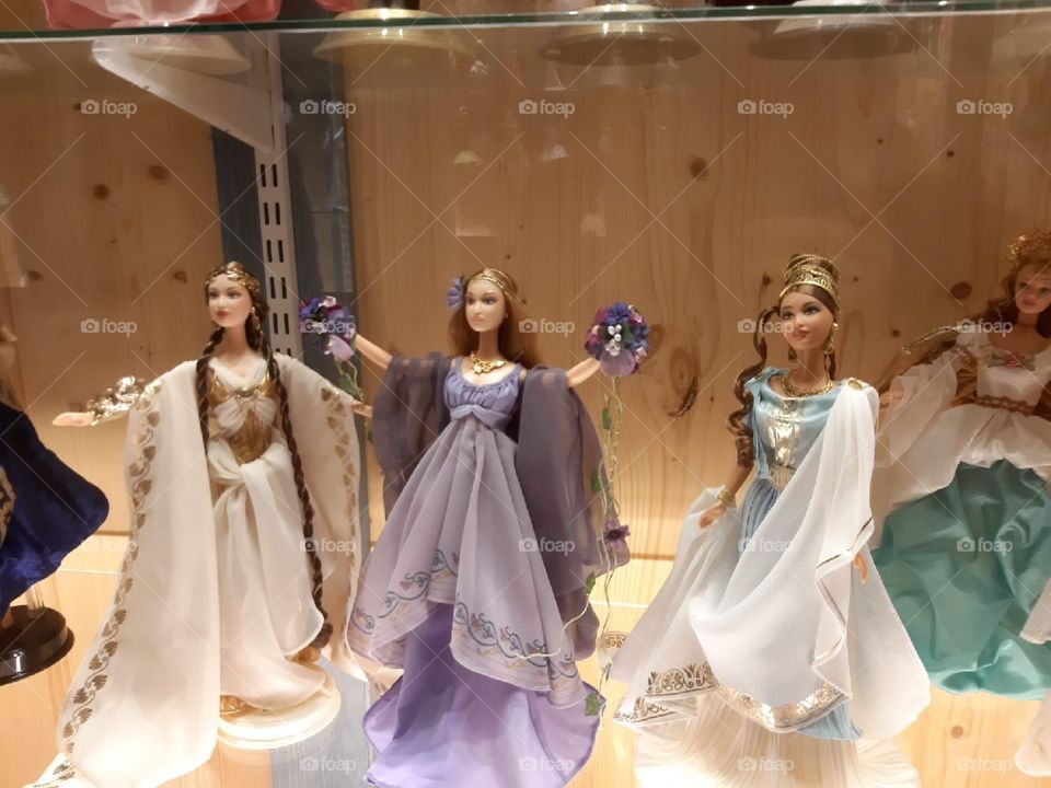 The magic world of dolls