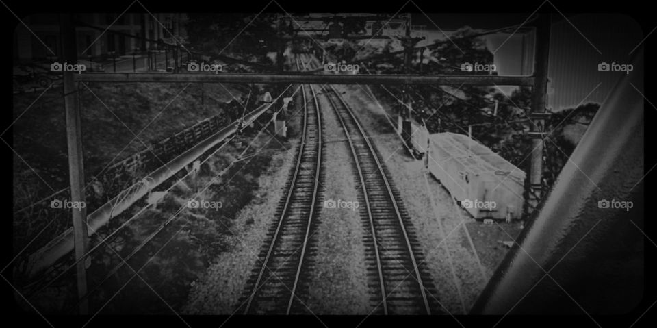 train tracks ( b&w )