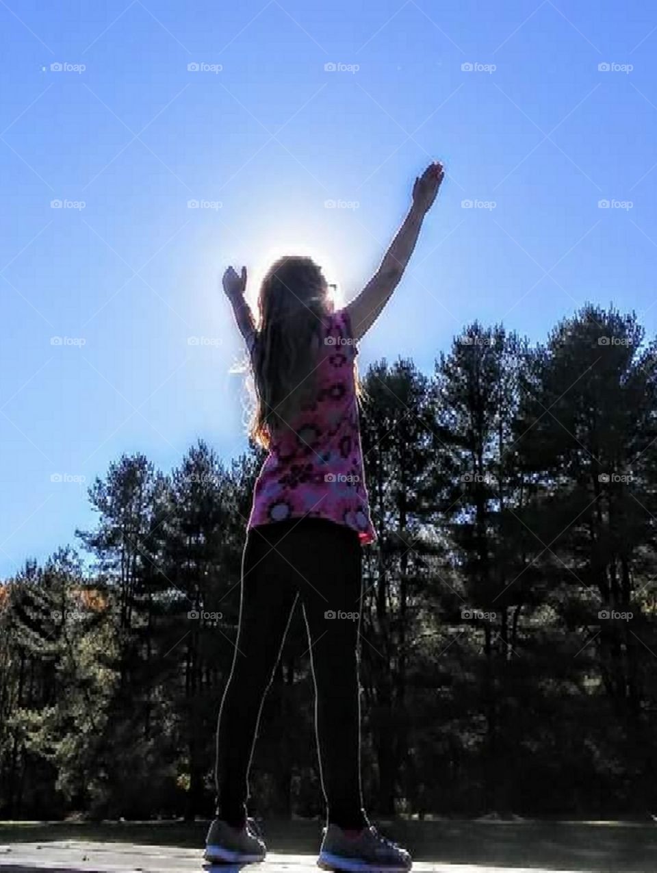 What makes your heart beat?