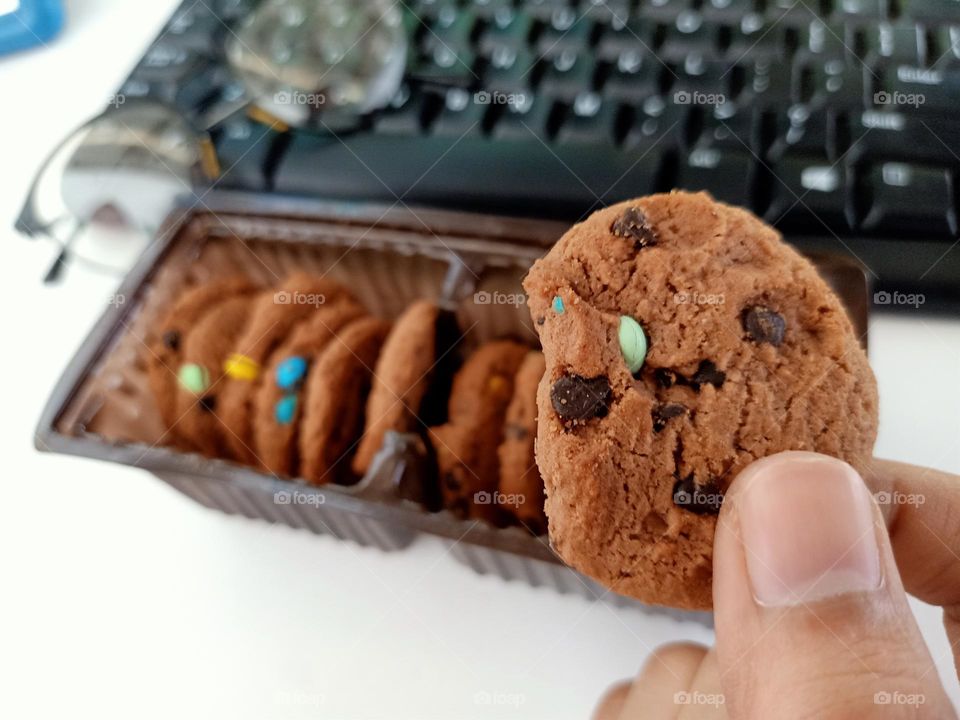 Cookies in hand