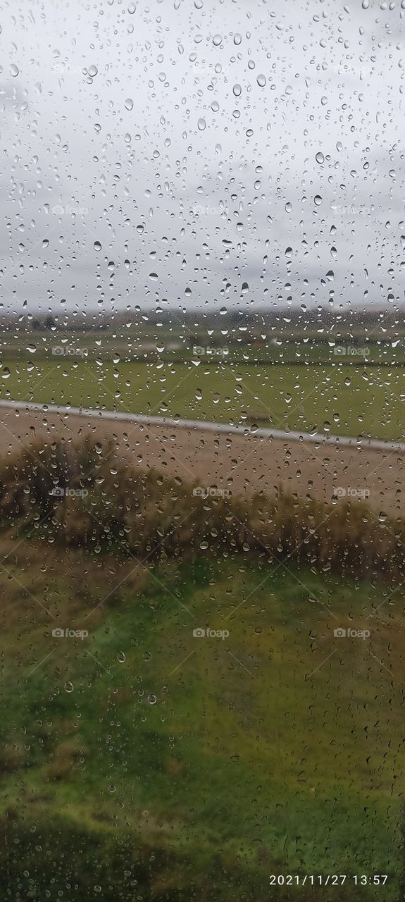 lloviendo.dia de lluvia