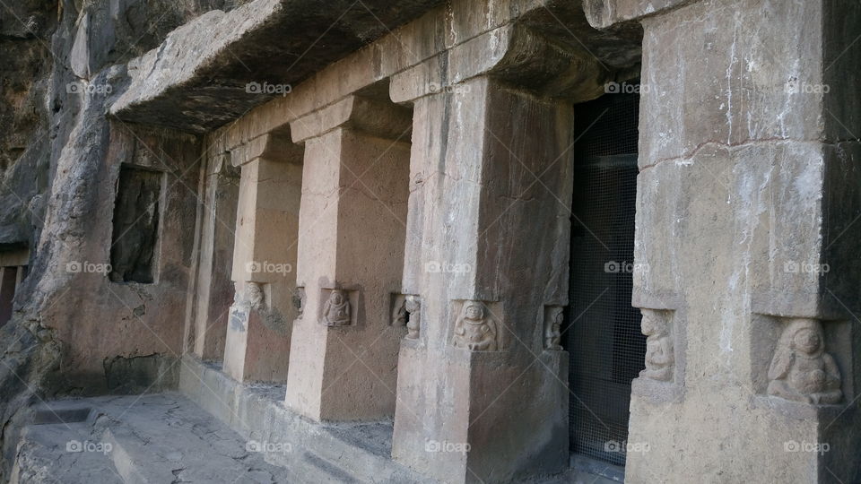 It is ancient historical  aurangabad caves situated in aurangabad it was built in 7th _ 8th century it is related in buddhism religion it is awaysome art carving in stone it's away some in world of heritage in india