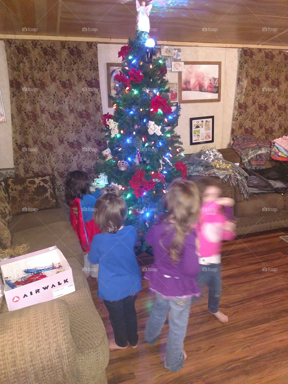 making memories, getting ready for Santa, grandkids decorate the tree