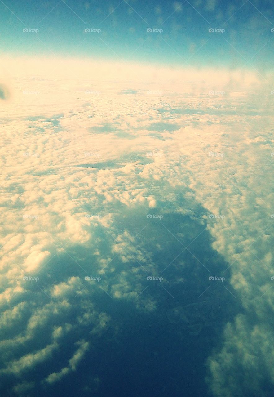 Полёт над облаками.