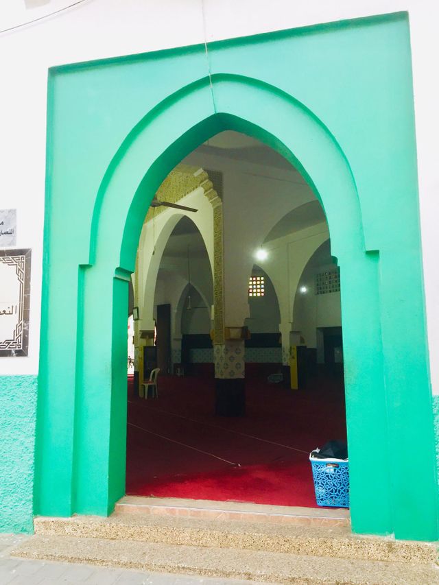 Masjid gate