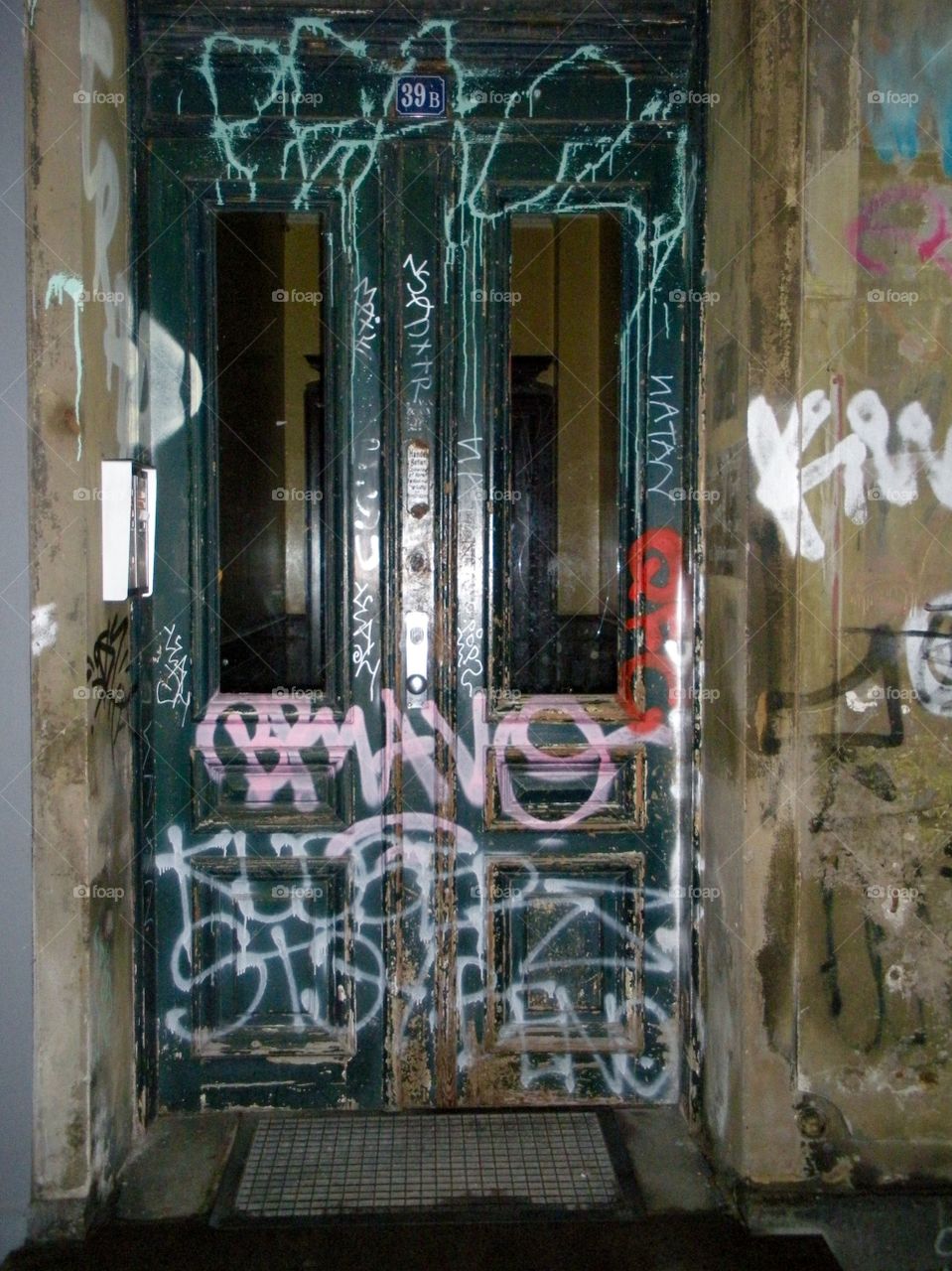 Green door Graffiti 