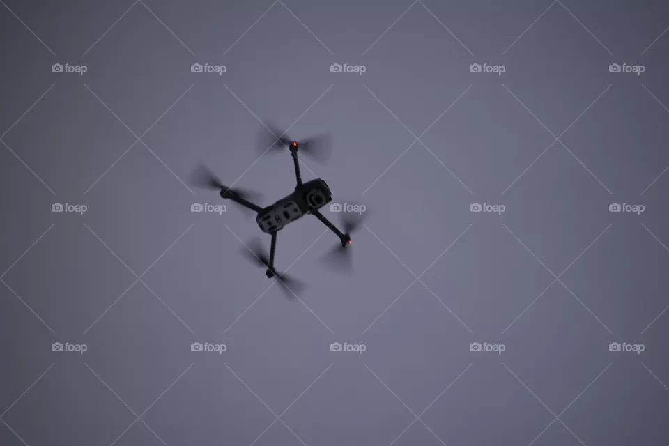 Flying drone