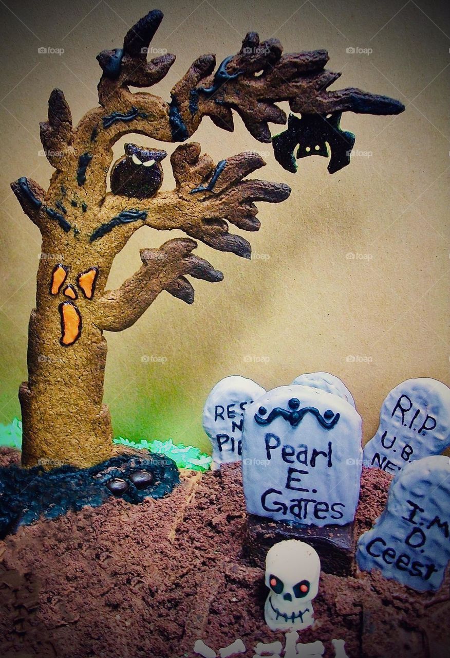 Halloween Gingerbread Scene