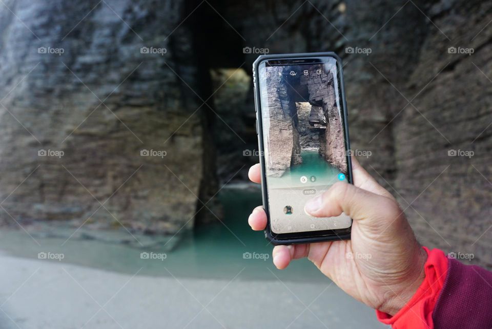 Cave#lake#mobile#hand#photograph