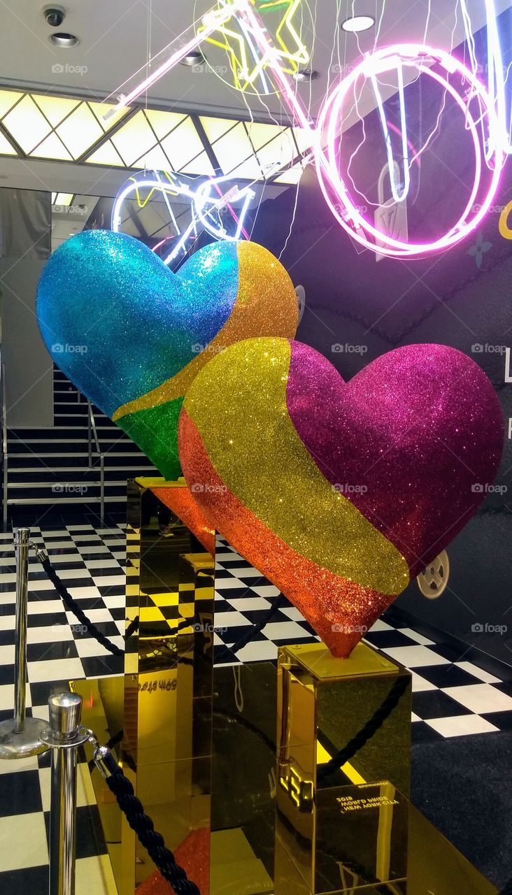 Sparkle Hearts Design Display
