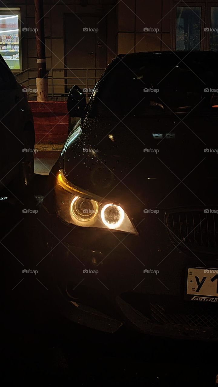 BMW фара красивая