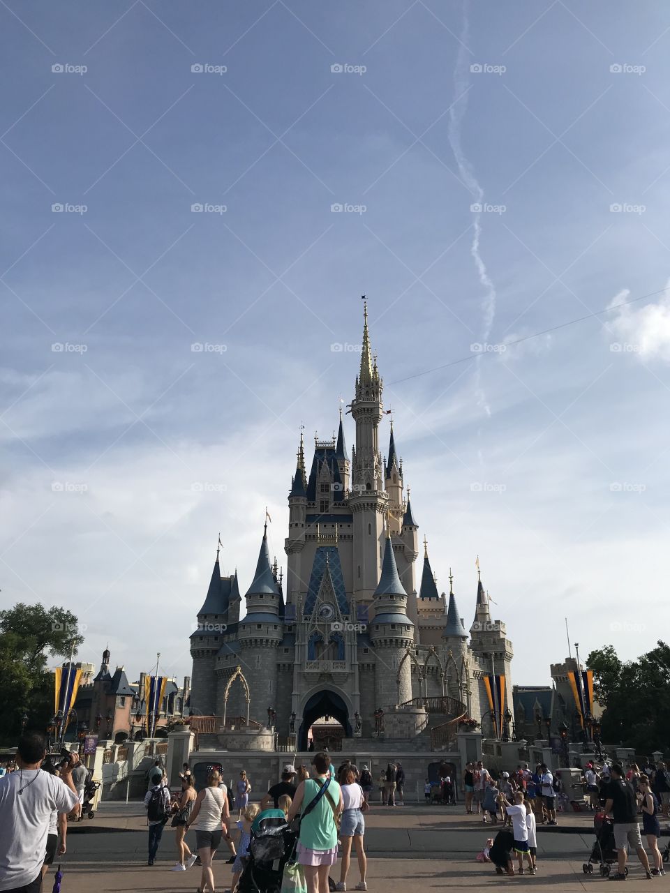 #day72 Everyday Disney World in Orlando Florida. I have been lost on Disney Properties consecutively since 4/3/19! You can find it on https://www.facebook.com/selsa.susanna or on IG SelsaCamacho YT SelsaSusanna • Magic Kingdom 6/13/19 Thursday