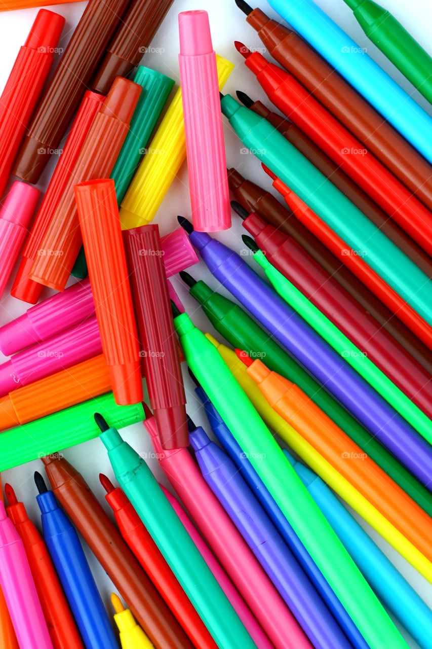 colorful colored pen markers
