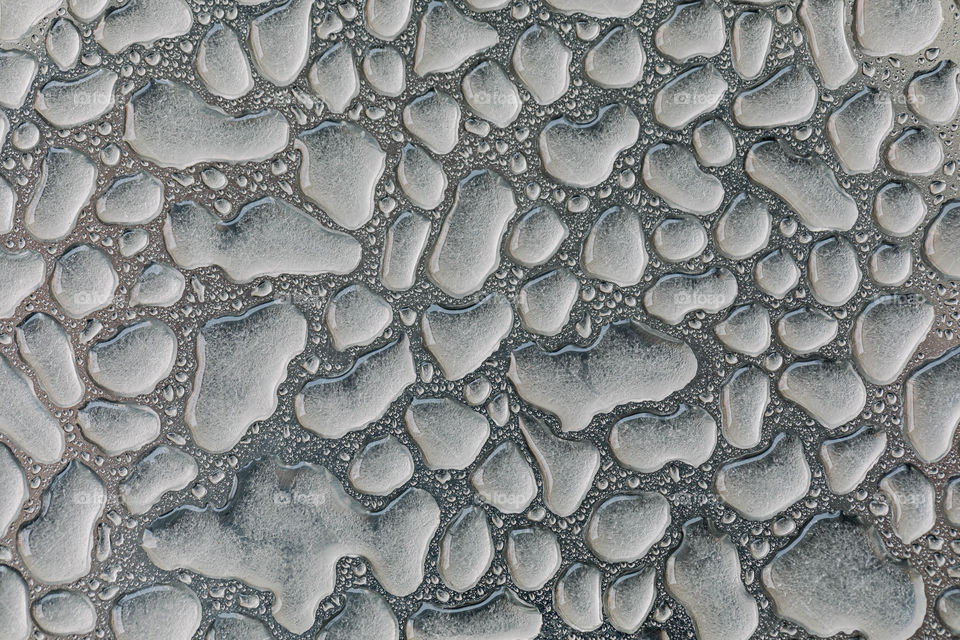 Frozen water drops 