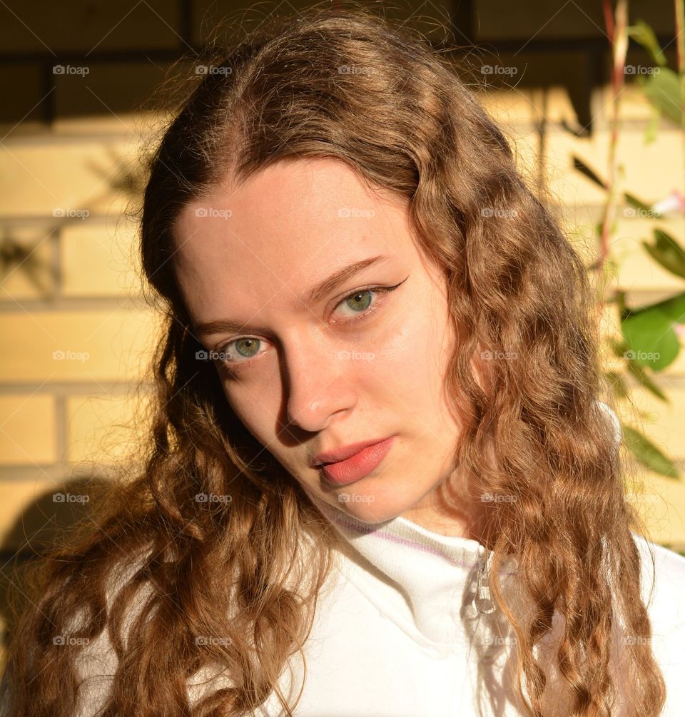 girl beautiful portrait in sunlight