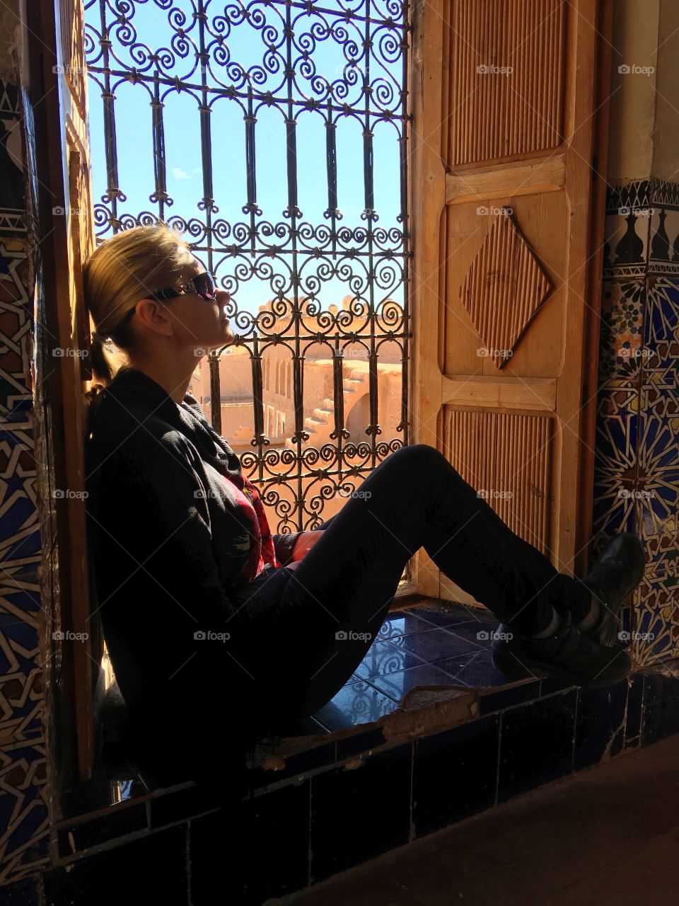 Sleeping in a windowsill 