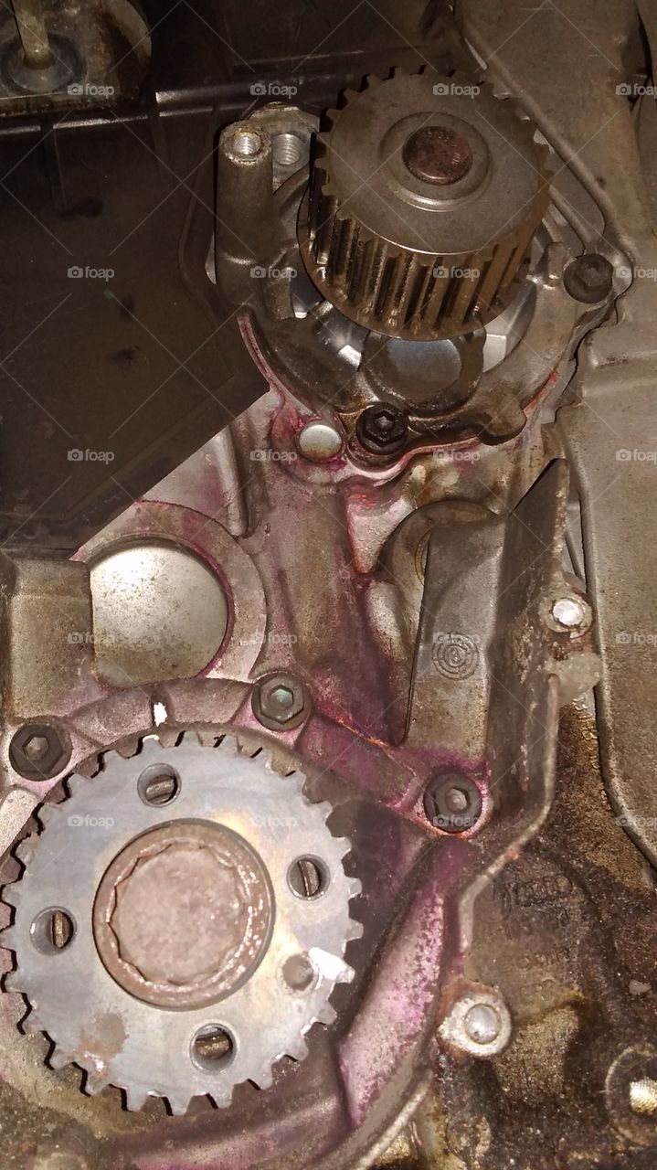 замена помпы на Шкода Октавия