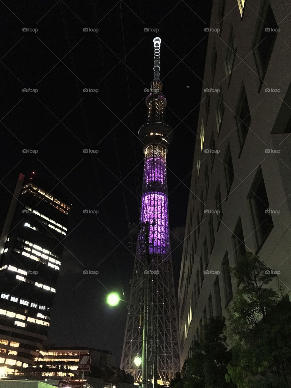 Tokyo skytree  at night