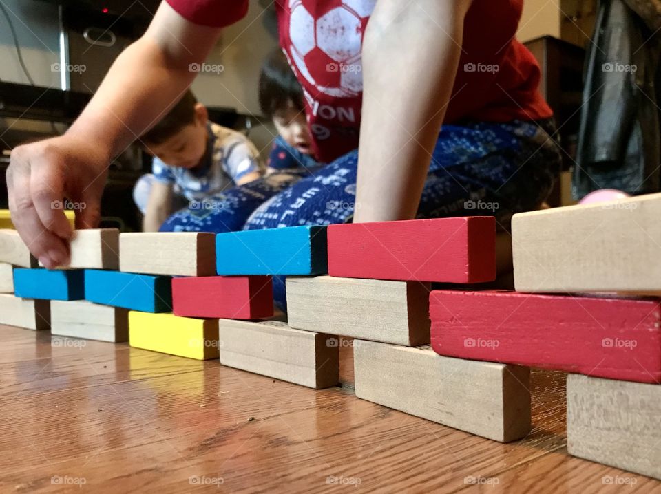 Playing with blocks with the family