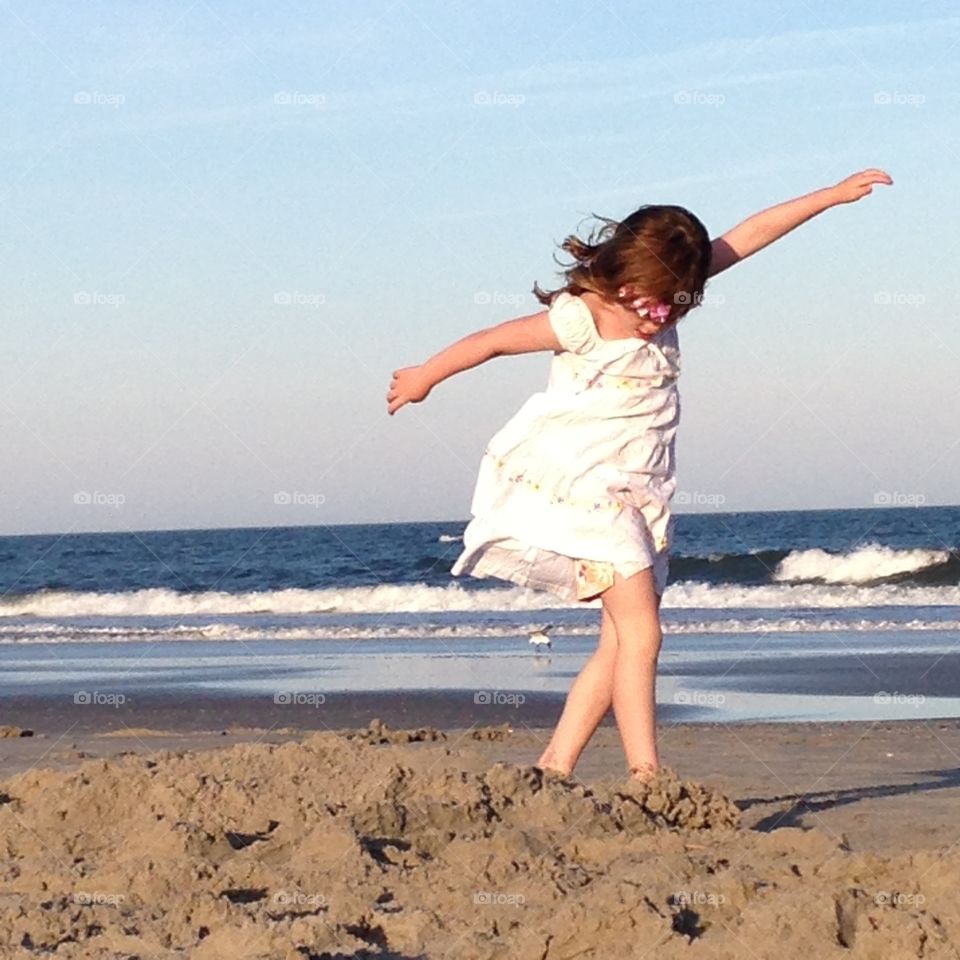Dancing beside the ocean . Bradin love dancing on the beach and getting caught up in the moment 