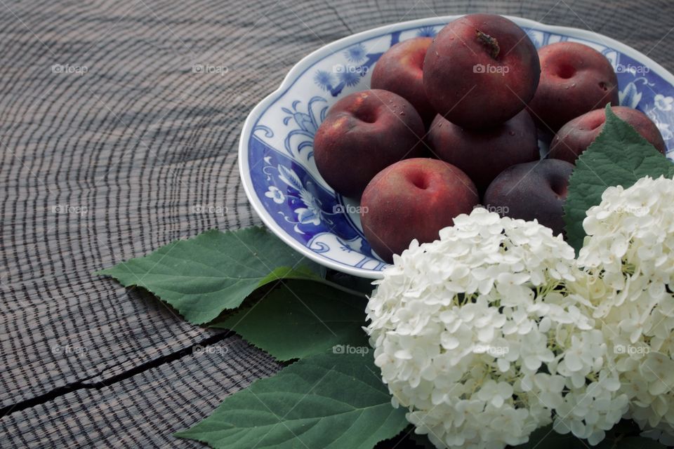 Bowl of plums