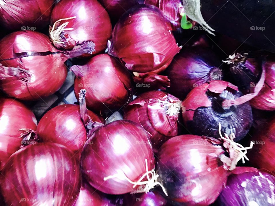 Onions-veggies-red-cook