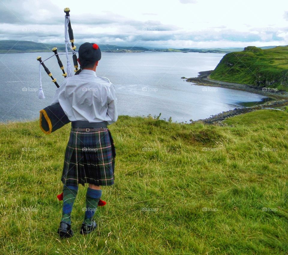 Piper by Loch Dunvegan, Isle of Skye