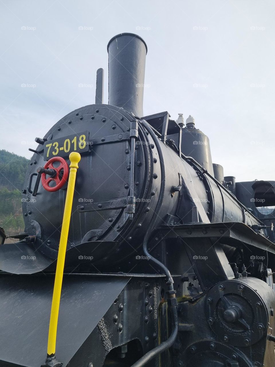 by the old railway to the city