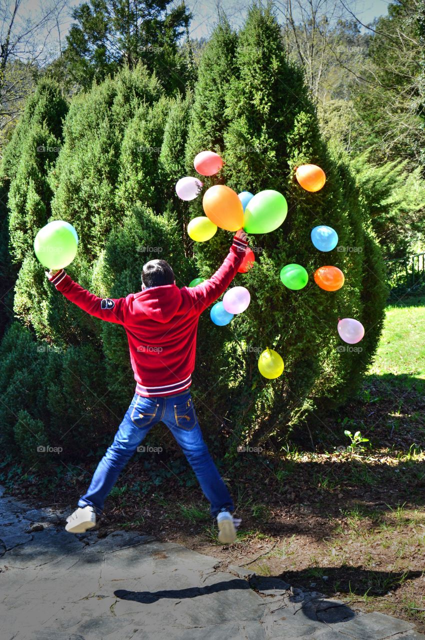 Playing with balloons