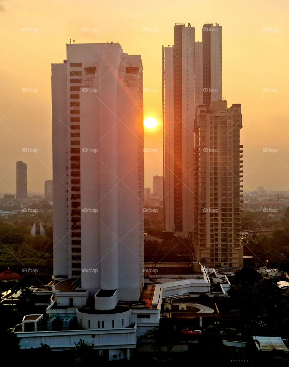 Sunset in Between - So Relaxing