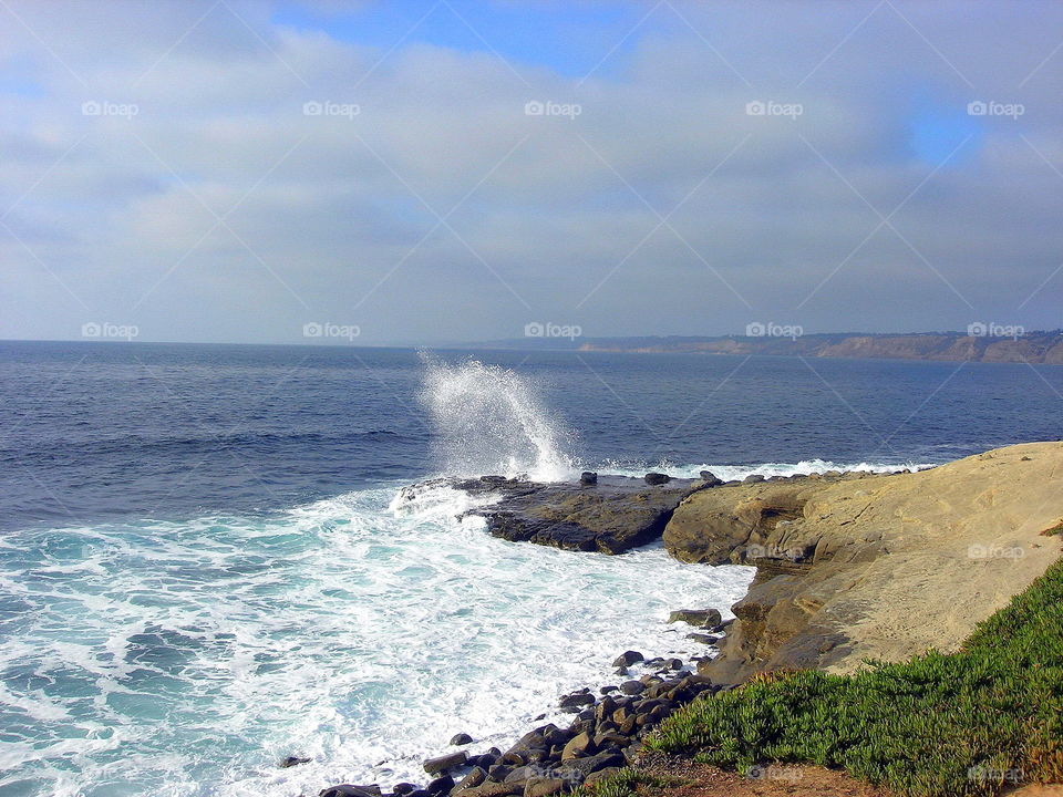 breaking wave on the rock