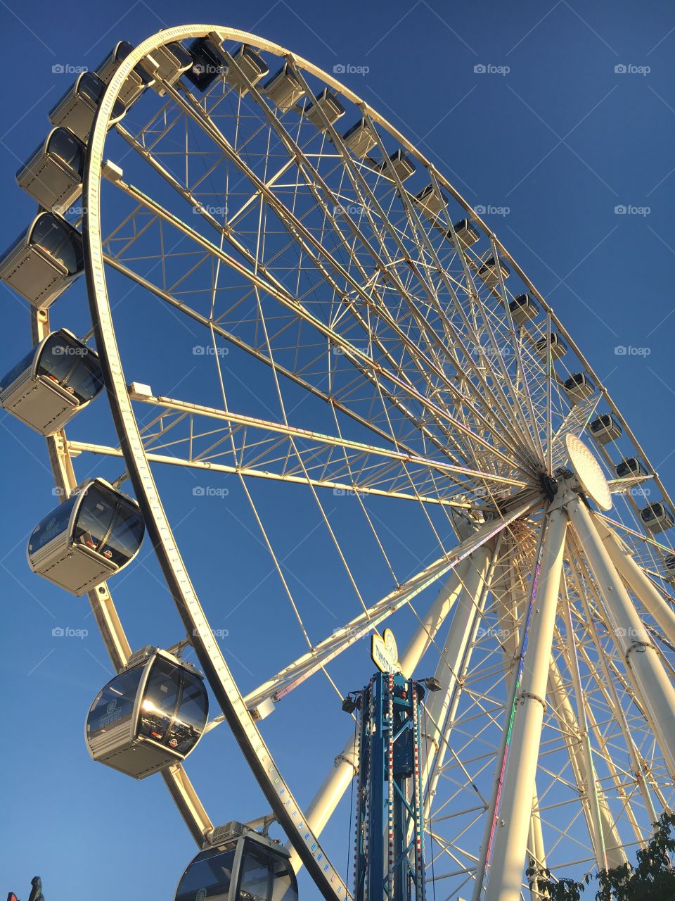 A really nice Ferris wheel in Tennessee. The boxes were air conditioned!