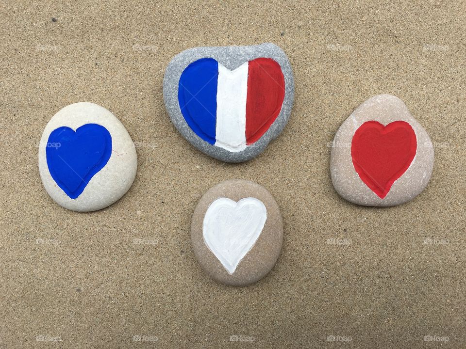 France flag colours on heart stones