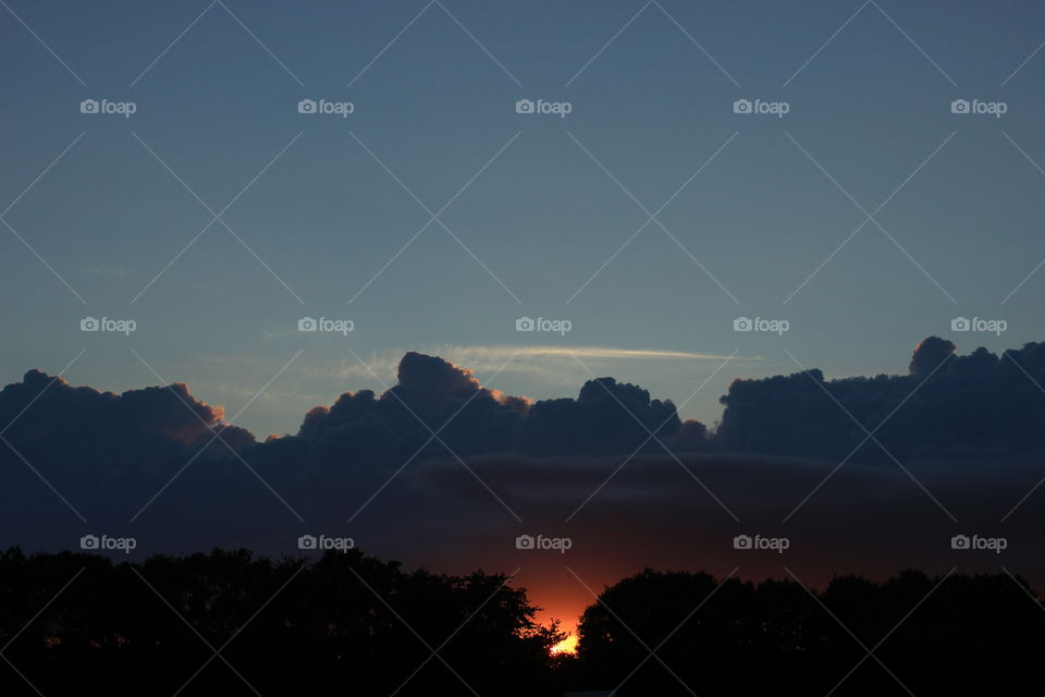 Sunset, clouds building.