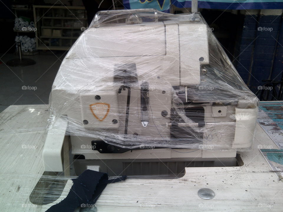 Sewing machines and spare parts for optimum performance