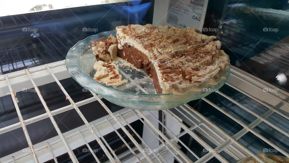 Chocolate cream pie