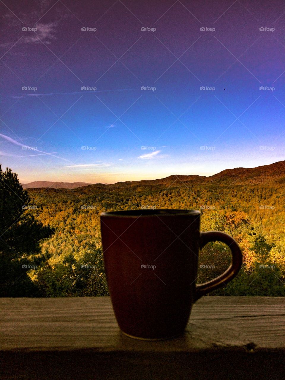 This has been one of my favorite photos ever. The mug with the fall mountain landscape in the distance it’s just perfection to me. 