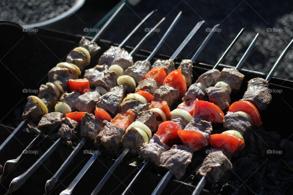 Barbecue, food, meat, food, tomatoes, onion, skewers, BBQ, "eating out", rest, holiday,  shish kebab on the grill