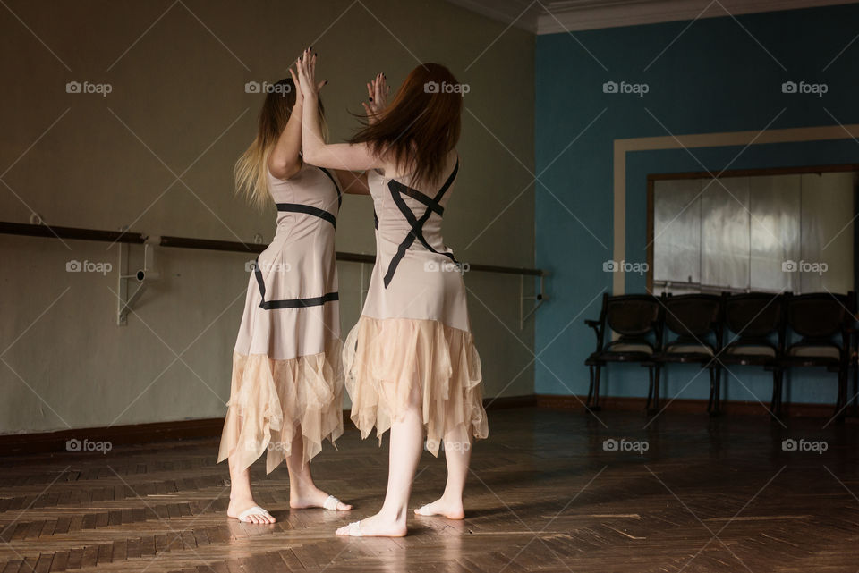 girl dancing in the studio