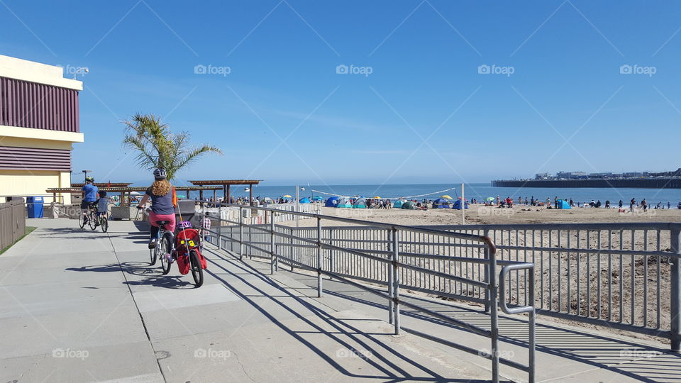 santa cruz beachside