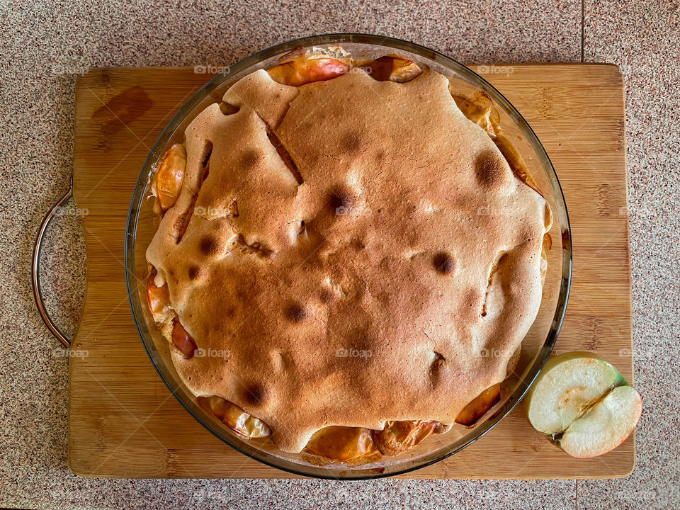 Charlotte apple cake