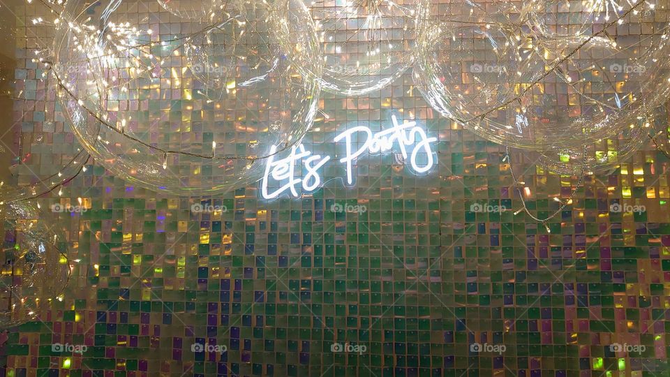 Let's party 🥳💃 Enjoy it 🥳💃 Have fun🥳💃