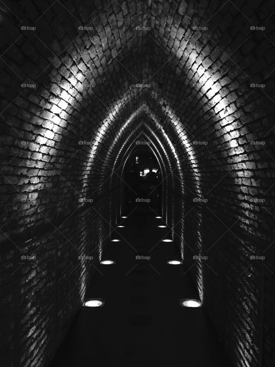 Dim tunnel 