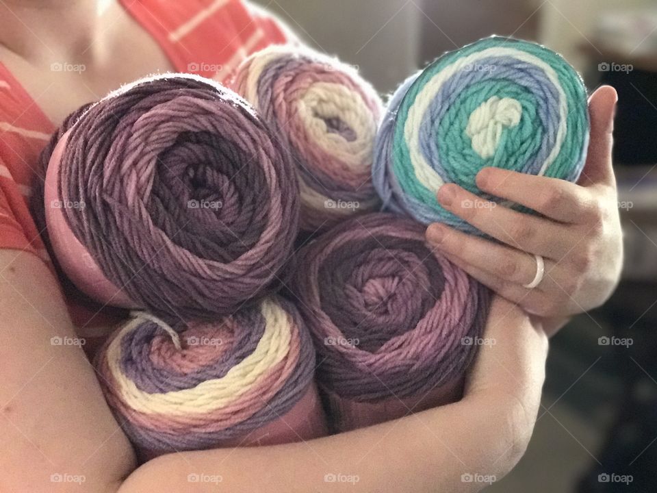 Armfuls of yarn DIY Crafts for the Fall Season